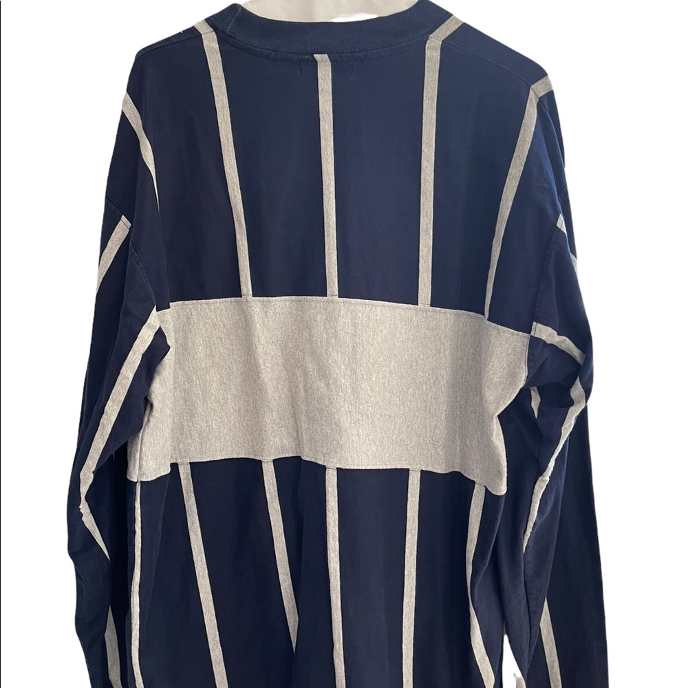Liz Claiborne  long sleeves crew neck shirt - Picture 2 of 2